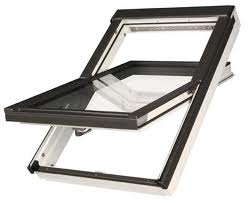 FAKRO FTW-V wit afgelakt dakraam